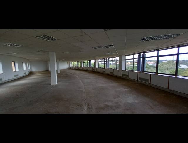 364M² OFFICE TO LET IN WOODMEAD